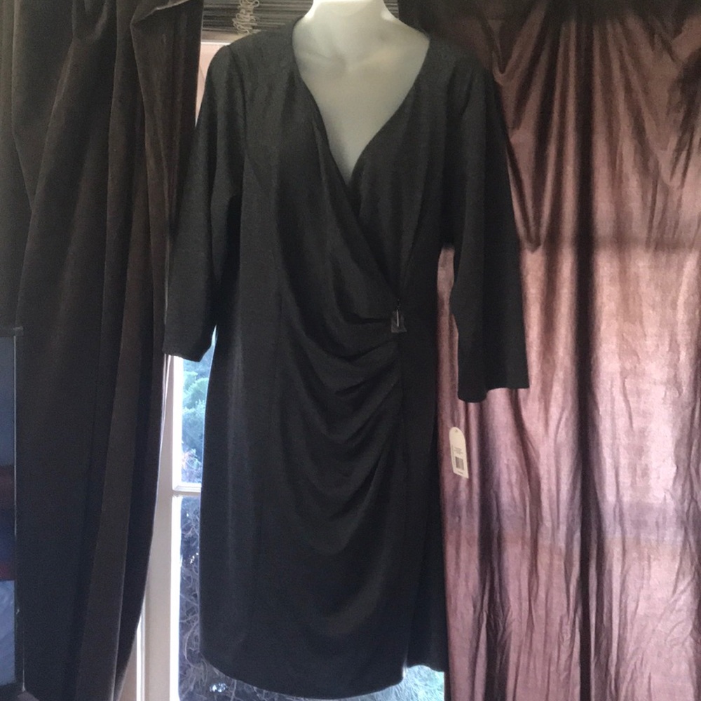 Jessica Simpson rouched dress